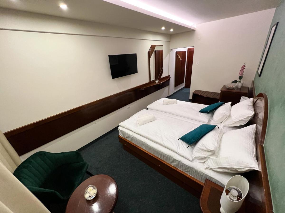 Hotel Laktaši Εξωτερικό φωτογραφία