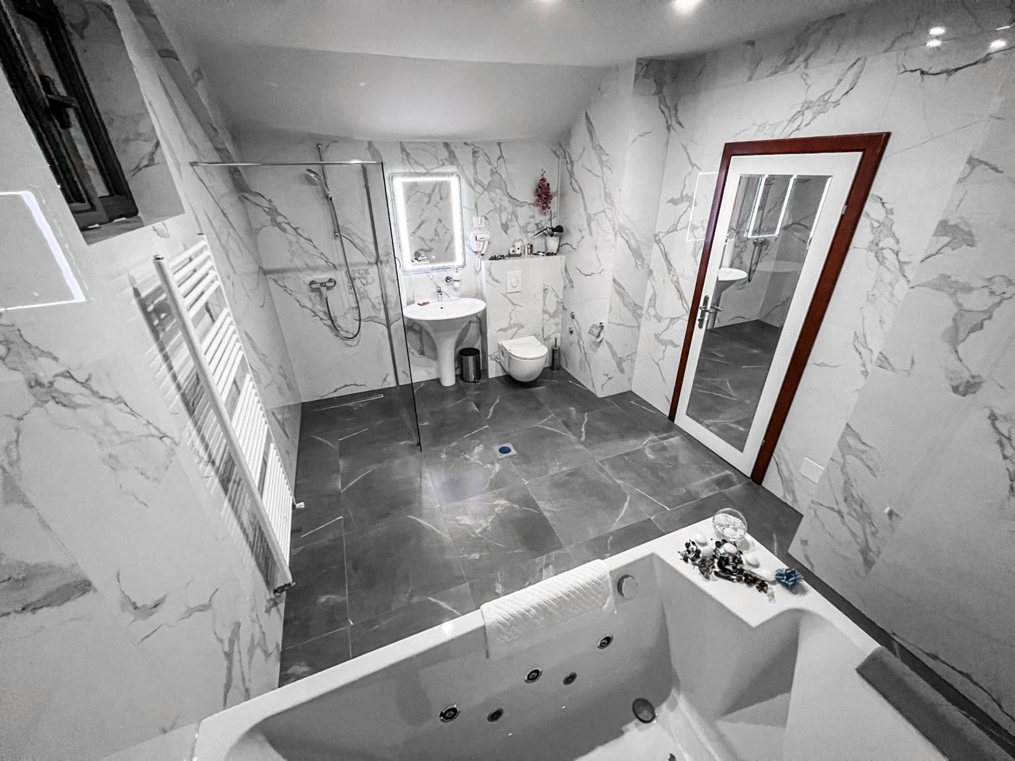 Hotel Laktaši Εξωτερικό φωτογραφία