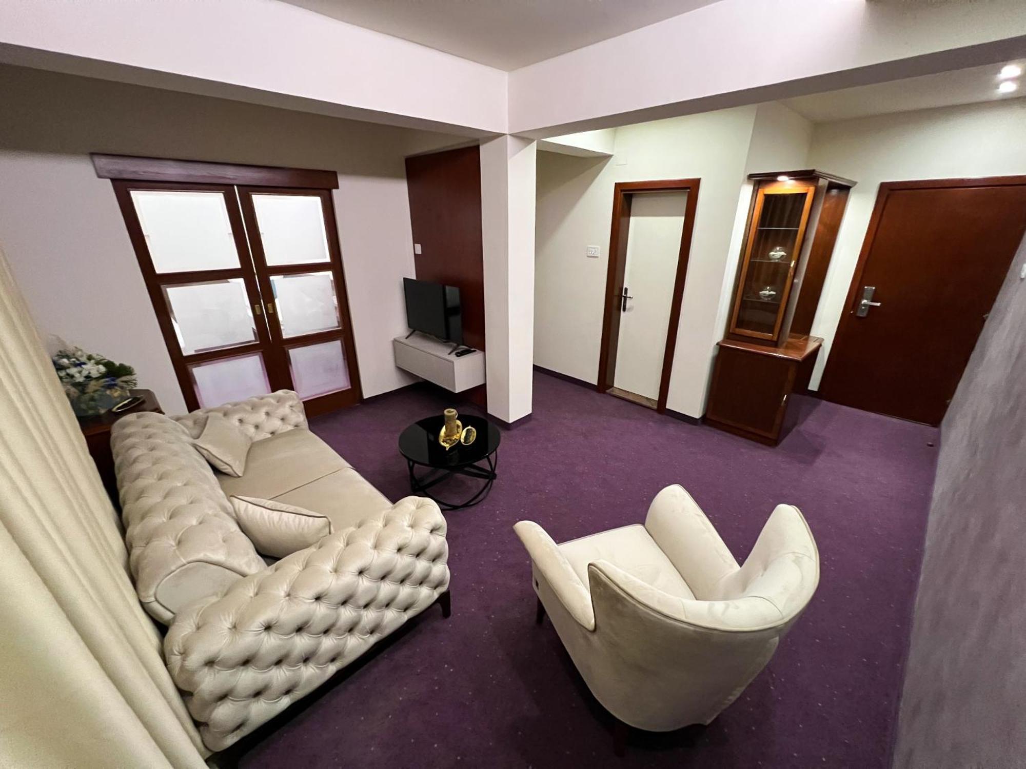 Hotel Laktaši Εξωτερικό φωτογραφία